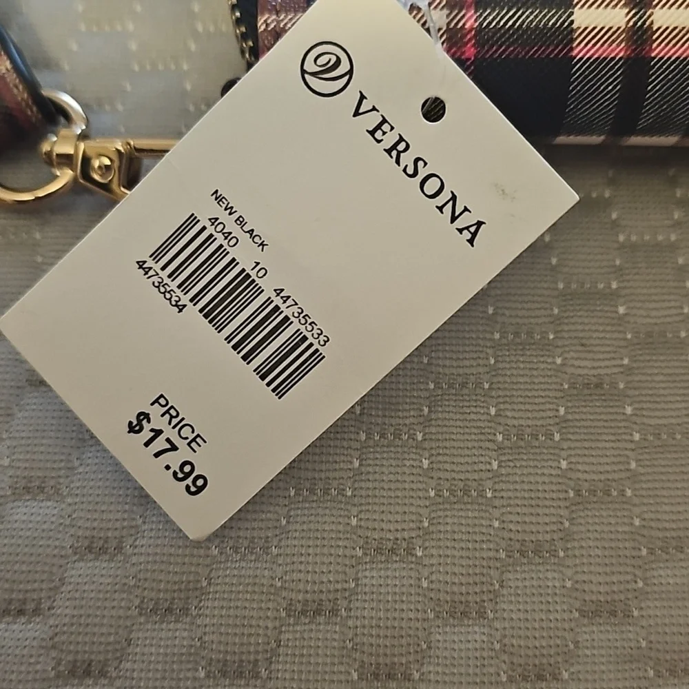 Versona NWT Long Wallet